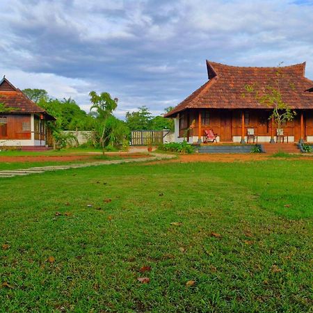 Gypsea Marari Bed and Breakfast Alappuzha Eksteriør billede